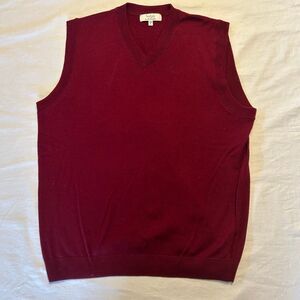 Turnbury Sweater Vest | Men’s L | Burgundy | Extra Fine Merino Wool | V-Neck
